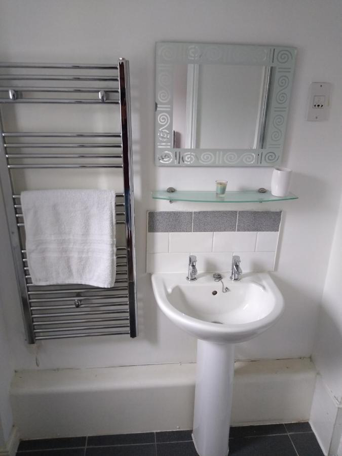 Stylish Private Double W/ensuite Quarto em Acomodações Particulares